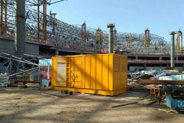 宜城发电机出租如何判断空气滤清器是否需要更换？